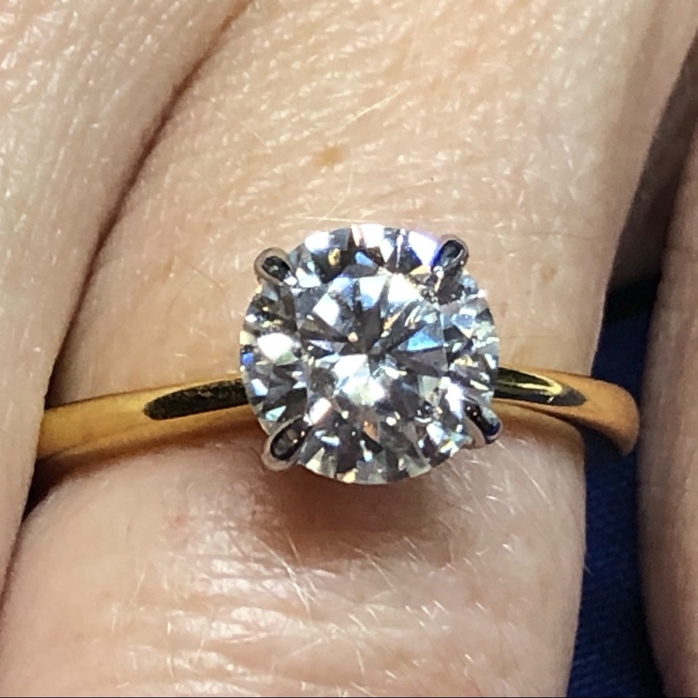 2ct Round Moissanite Solitaire Ring 14k Gold Engagement Ring D VVS1 - Picture 9 of 11